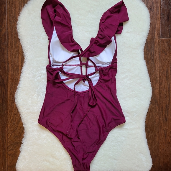 NWT Maroon Ruffle Cupshe One Piece - Picture 4 of 7